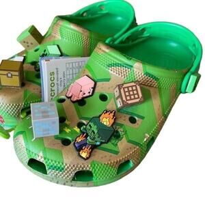 Crocs Minecraft Clog Green Gold Pig Creepers Treasure Box juniors size 6 J6 Gift